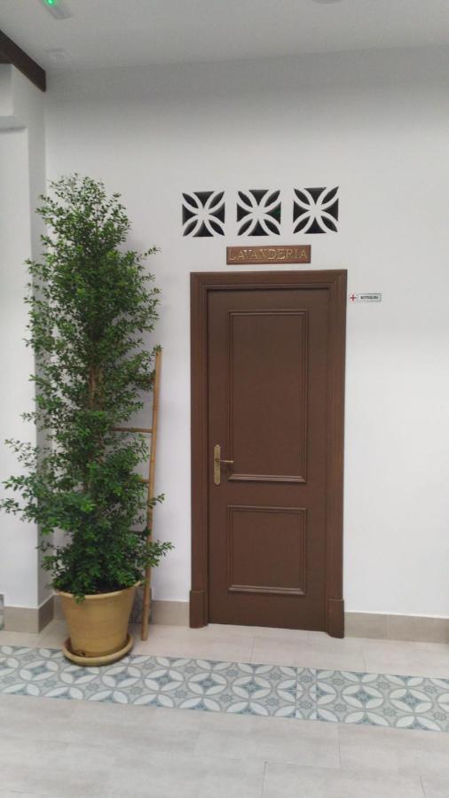 Apartamentos Turisticos Mamelon Jerez de la Frontera Buitenkant foto