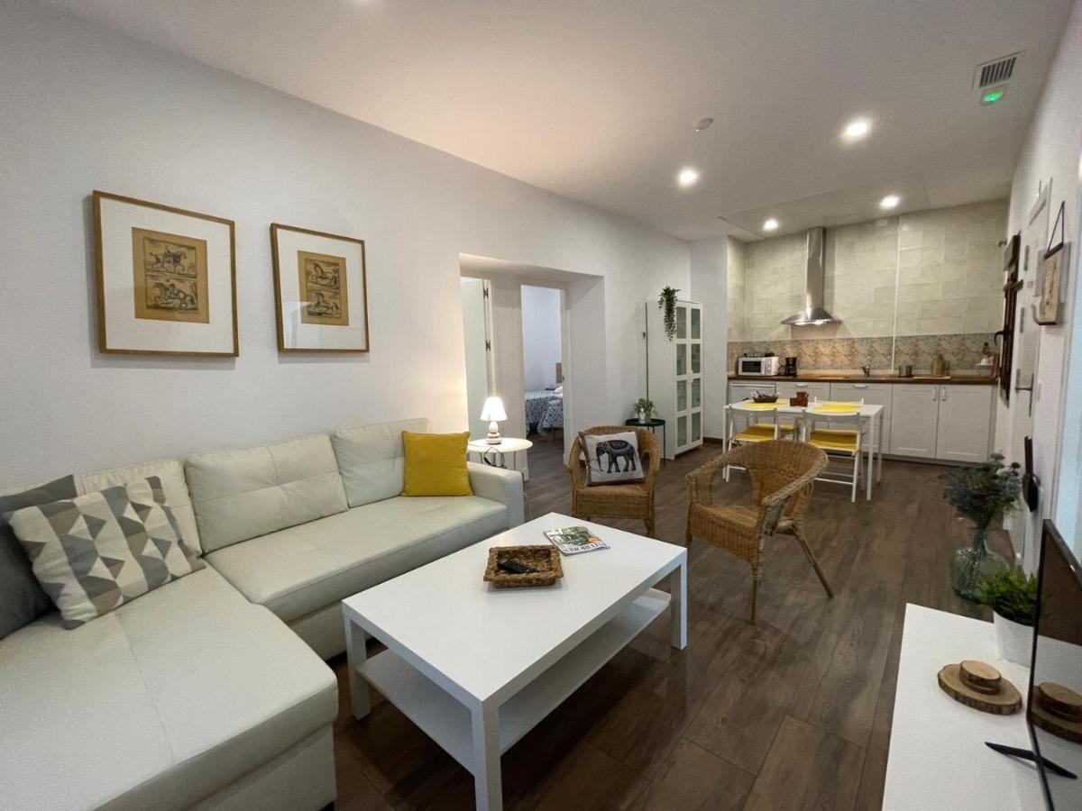 Apartamentos Turisticos Mamelon Jerez de la Frontera Buitenkant foto